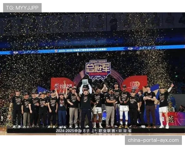 【2026年4月CBA联赛·非赛事·群众体育CBA总冠军奖杯开启十城巡展，激发基层青少年篮球热情