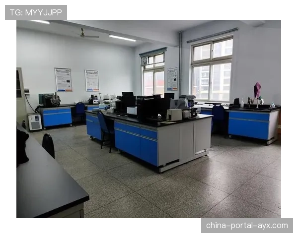 一所安达卢西亚地区足球学院的“传中实验室”：用科技训练传统技艺
